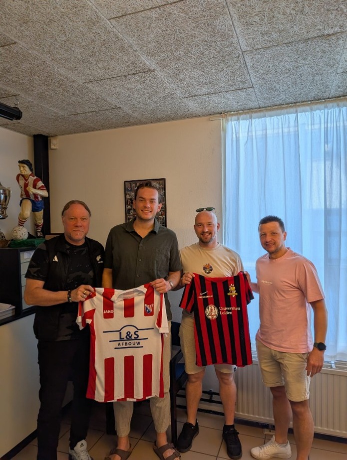 Voetbalvereniging Quick Steps en Football Factory starten samenwerking